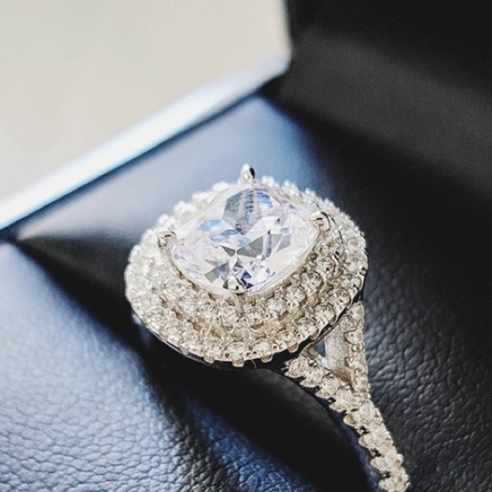💎NWOT cushion cut sterling silver ring - Picture 3 of 3